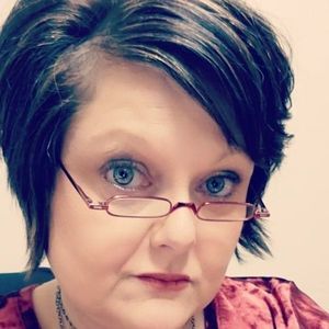 Meet your Posher, Genni